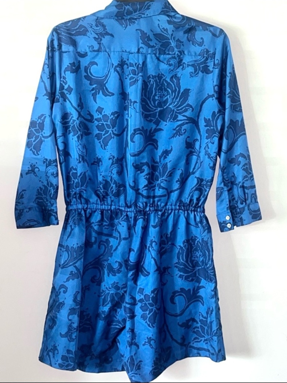 Banana Republic Women’s Blue Floral Satin Like 3/4 Sleeve Romper Size 4 NWOT - Picture 7 of 9